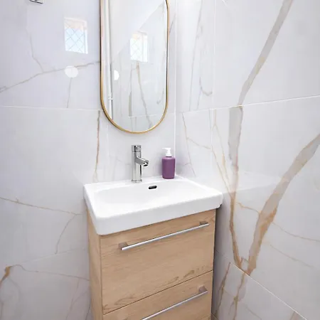 Apartment Renove 3 Chambres, 8 Pers, A 50 M